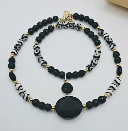 Bulls Eye Agate and Onyx Choker Necklace Set L.Signature Collection by L.Styles