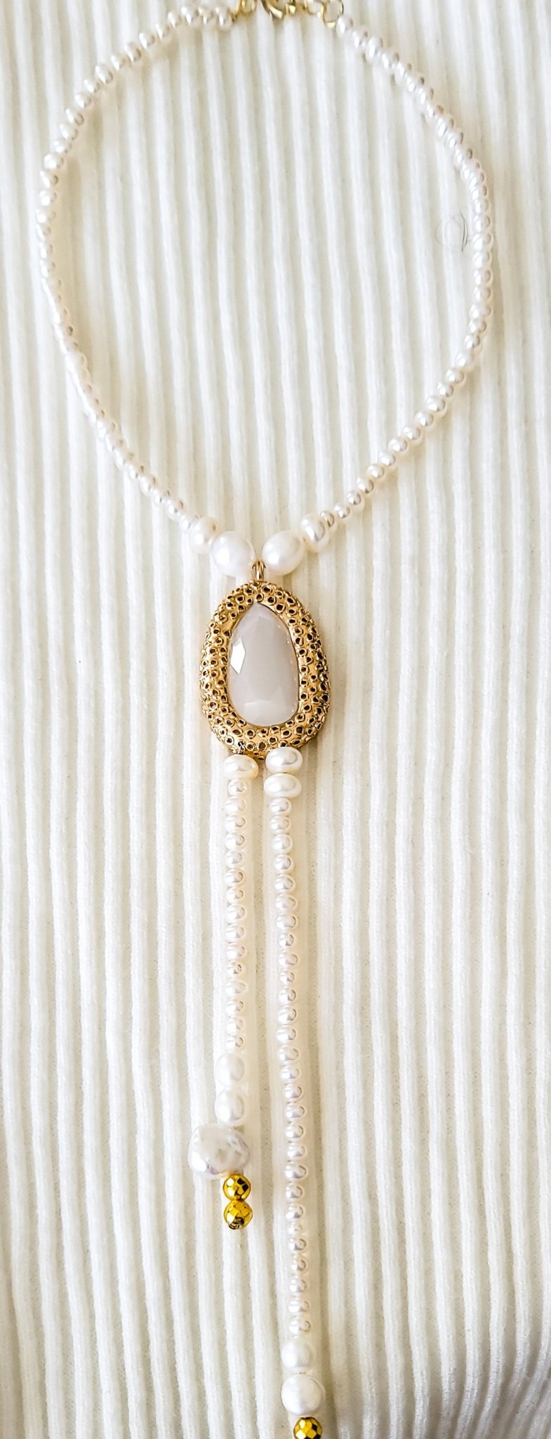 Freshwater Pearl Lariat Necklace L.Signature Collection by L.Styles