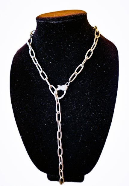 Gold Chunky Chain Link Necklace L.Signature Collection