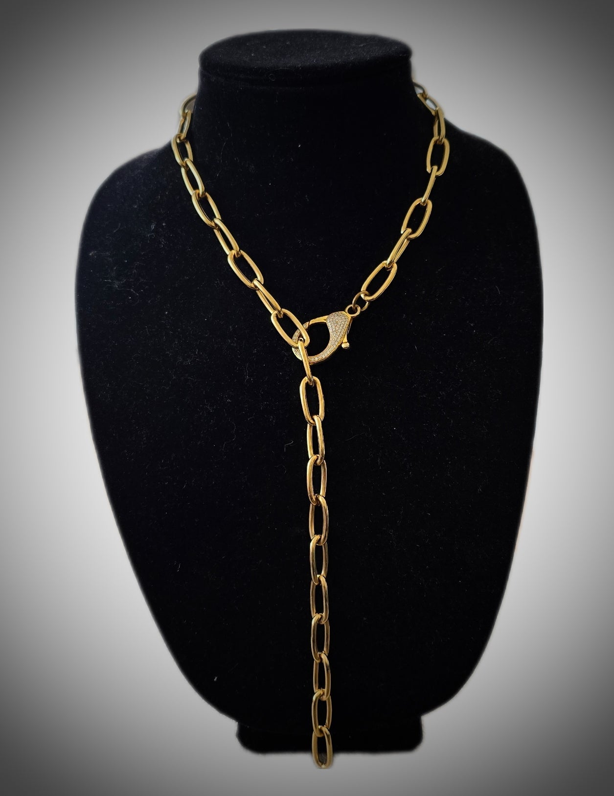 Gold Chunky Chain Link Necklace L.Signature Collection