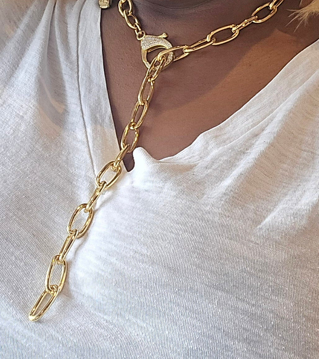 Gold Chunky Chain Link Necklace L.Signature Collection