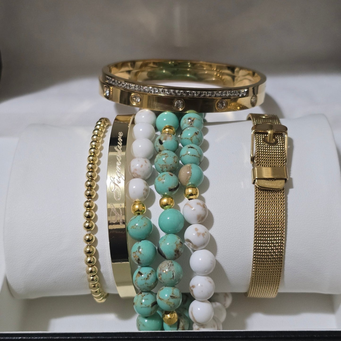 Turquoise Mother of Pearl and Magnesite Bracelet set L.Signature Collection by L.Styles